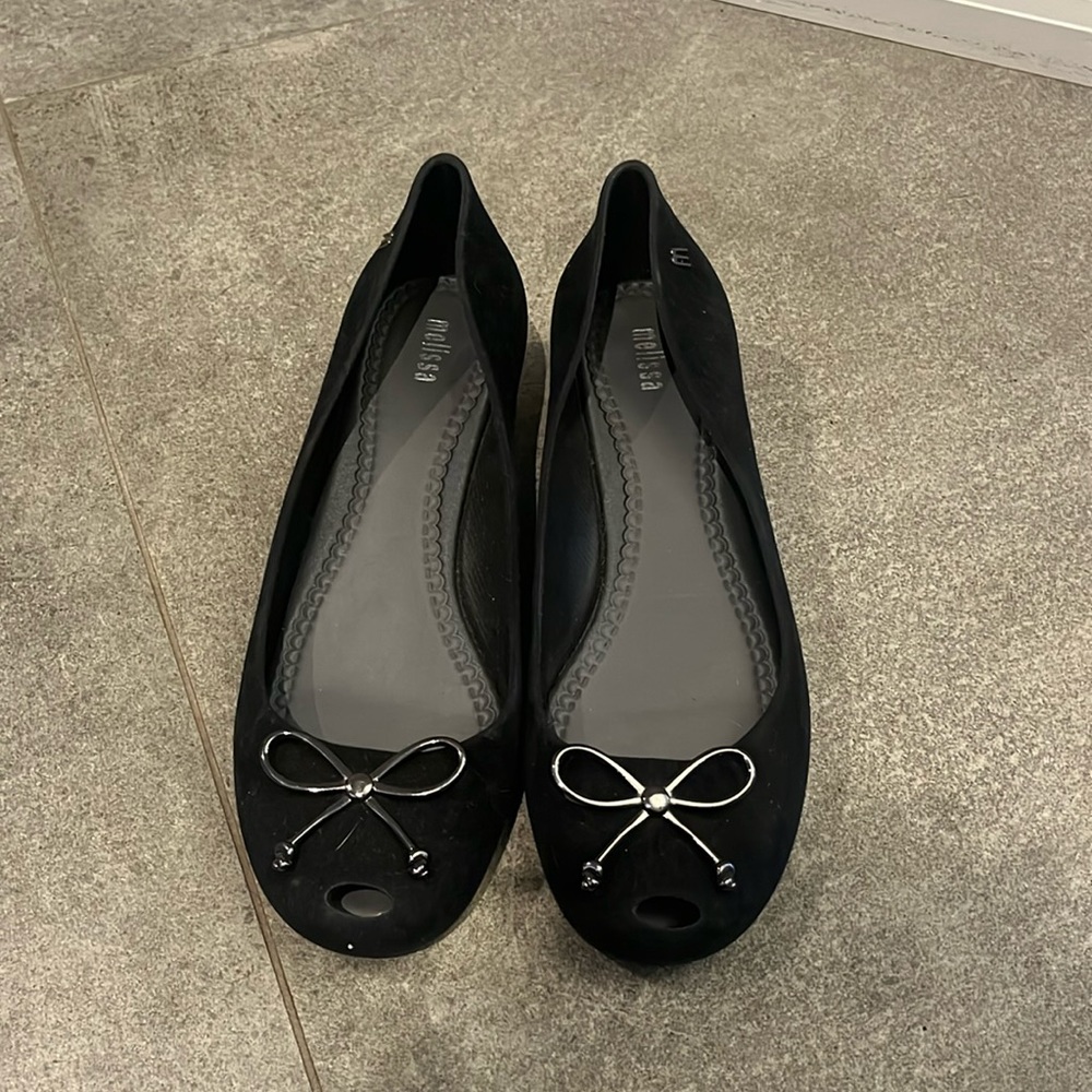 Melissa faux suede block kitten heel size 8